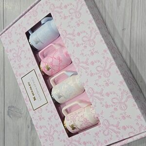 Stanley 1913 x LoveShackFancy Holiday Quencher ProTour Ornament Set